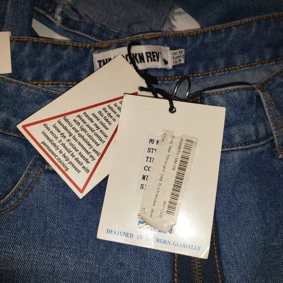 The Rockn Rev Jeans Women's Size 8 Step Hem Straight Leg Distressed Jeans NWT - Picture 9 of 15